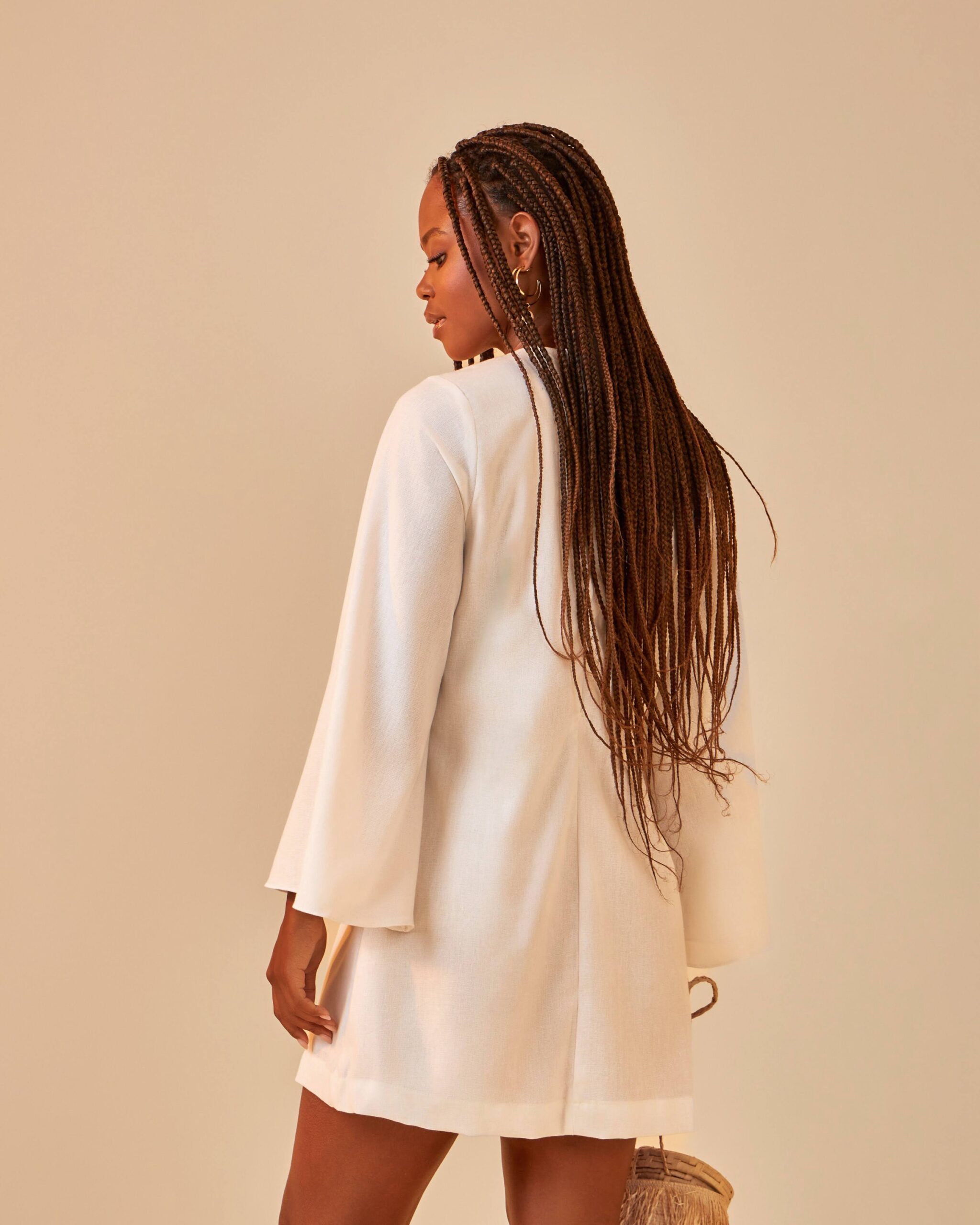 vestido-curto-de-linho-com-mangas-eliana-off-white-6_original Vestido Curto Linho Eliana - Imagem 3